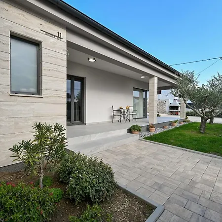 Ferienhaus San Antonio Bibinje