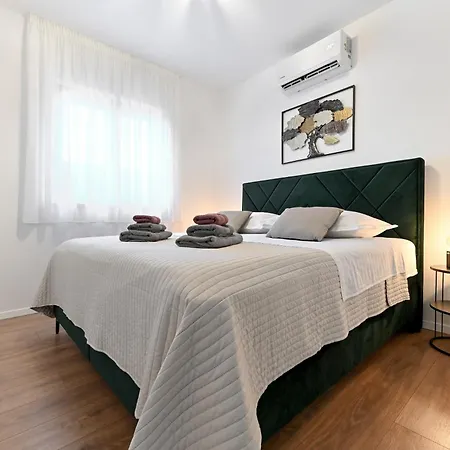 San Antonio * ビビニェ