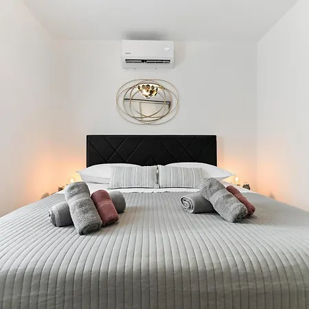 San Antonio Holiday home Bibinje