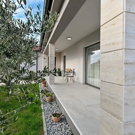 San Antonio Ferienhaus Bibinje